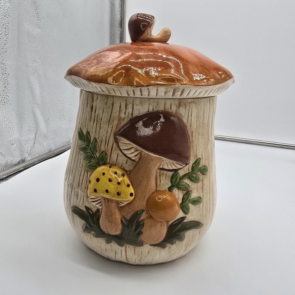 Vintage Handmade Ceramic Mushroom Canister Cookie Jar With Lid 10"‎ Tall